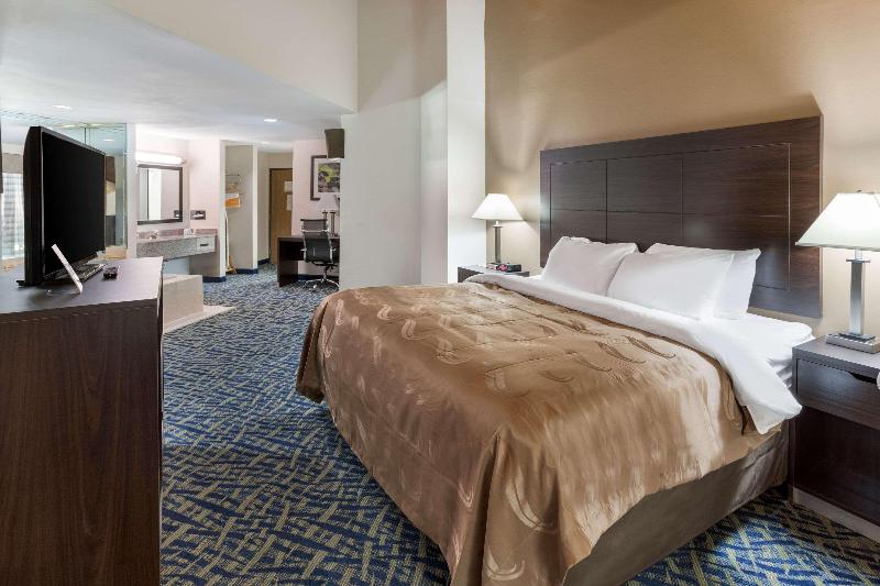 Quality Inn Rochelle image