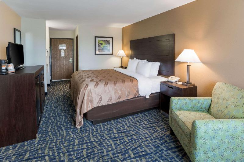 Quality Inn Rochelle image 4