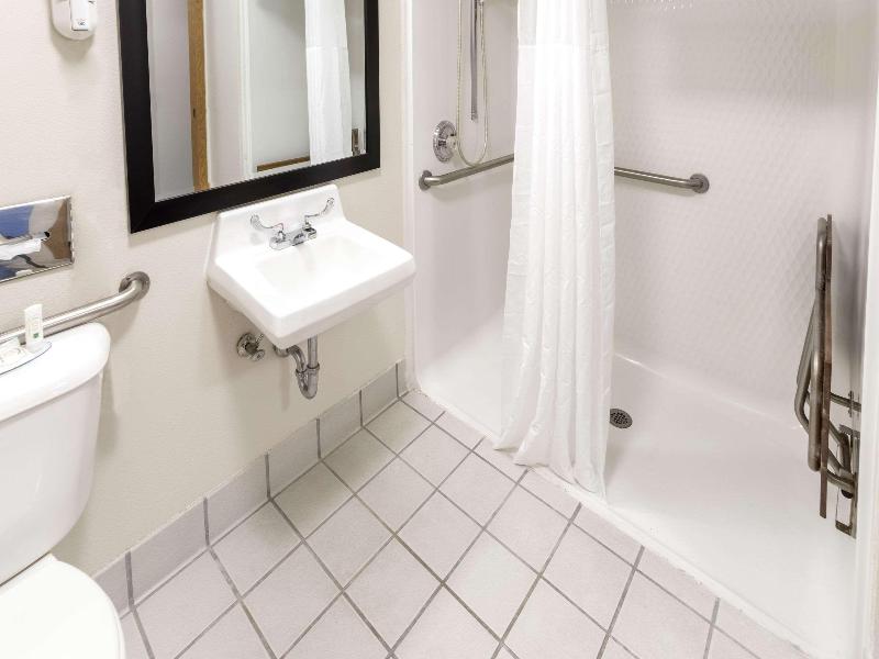 Quality Inn Rochelle image