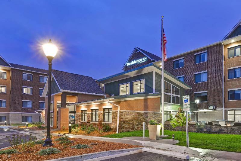 Residence Inn Cleveland Airport Middleburg Heights image