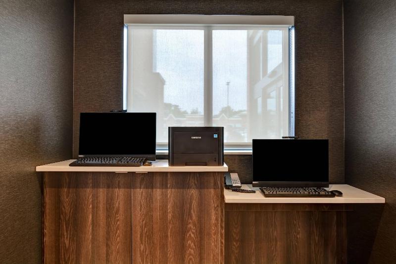 Residence Inn Cleveland Airport Middleburg Heights image