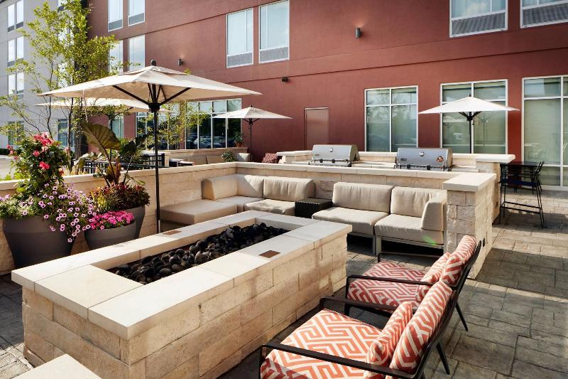 Springhill Suites Columbus Easton Area image