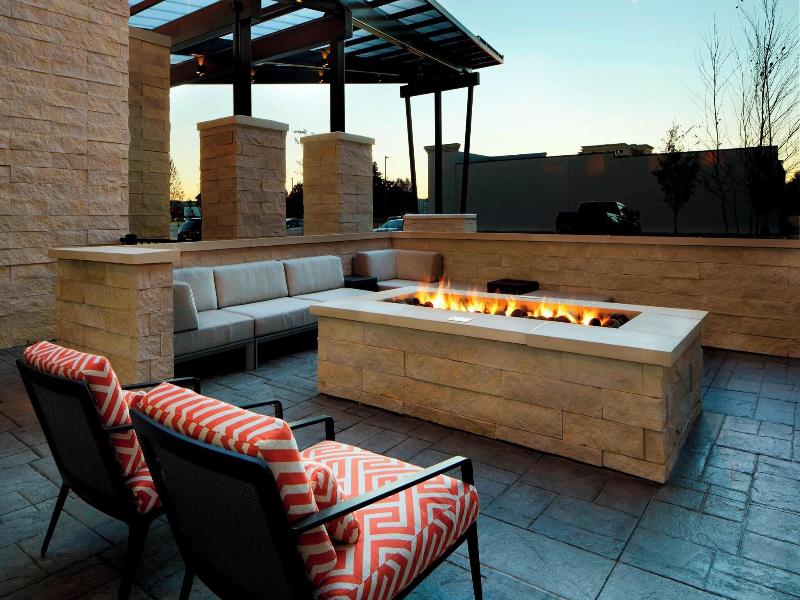 Springhill Suites Columbus Easton Area image