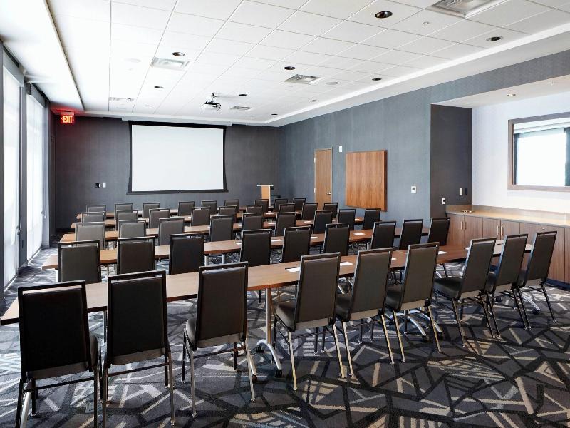 Springhill Suites Columbus Easton Area image