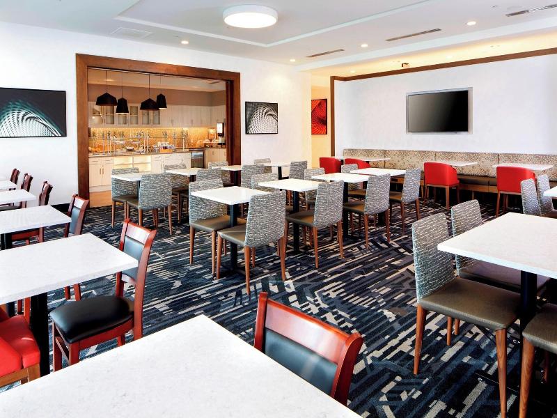 Springhill Suites Columbus Easton Area image
