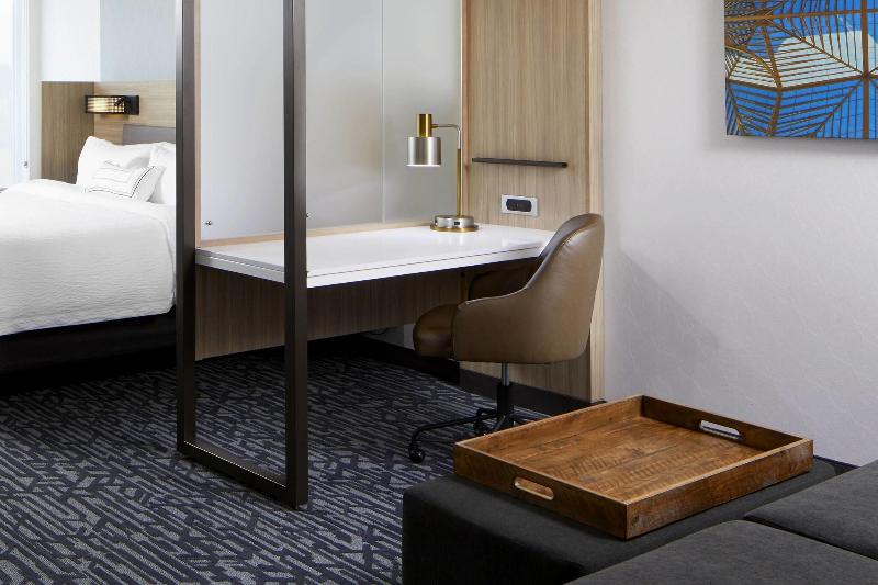Springhill Suites Columbus Easton Area image