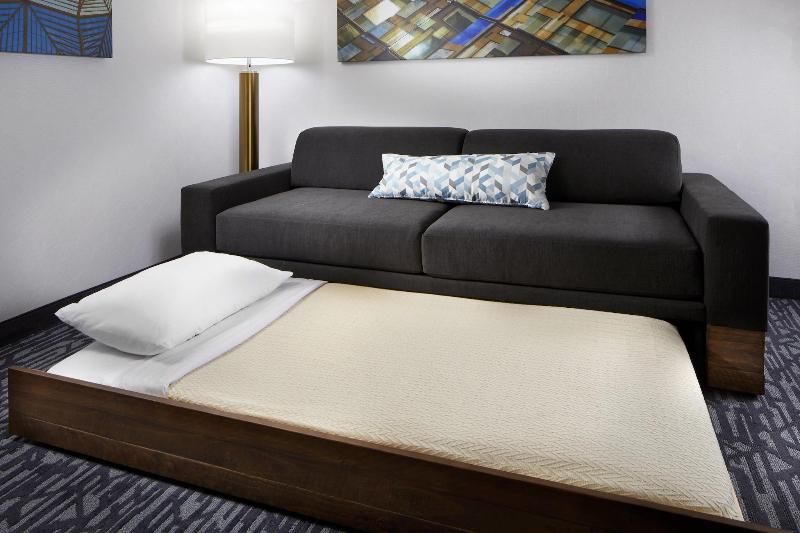Springhill Suites Columbus Easton Area image