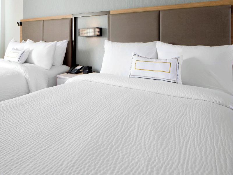 Springhill Suites Columbus Easton Area image