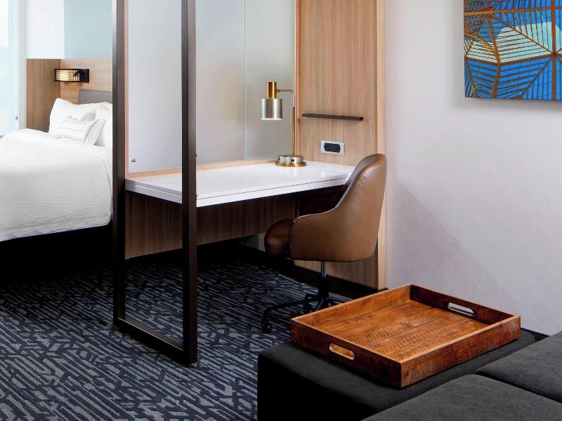 Springhill Suites Columbus Easton Area image