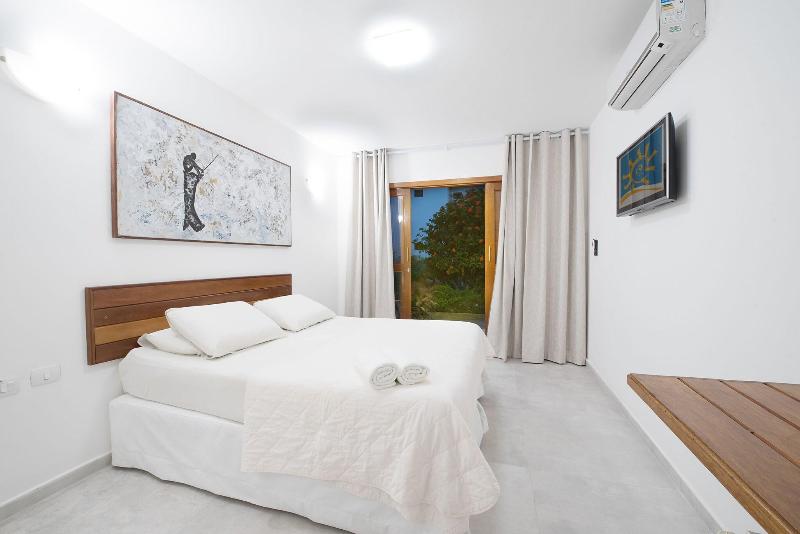 Bed room