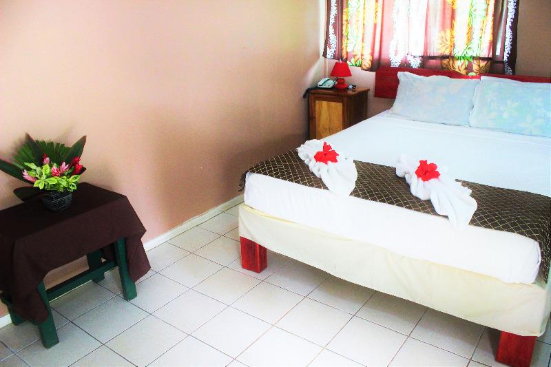 Le Uaina Resort image