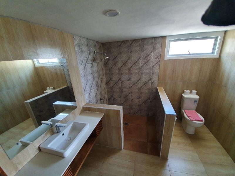 Le Uaina Resort image