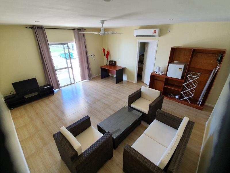 Le Uaina Resort image