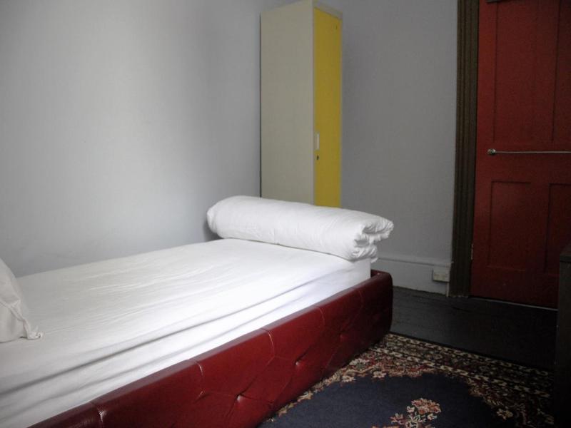 Backpackers Imperial Hotel image