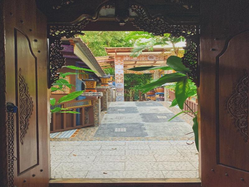 Lost Paradise Resort image