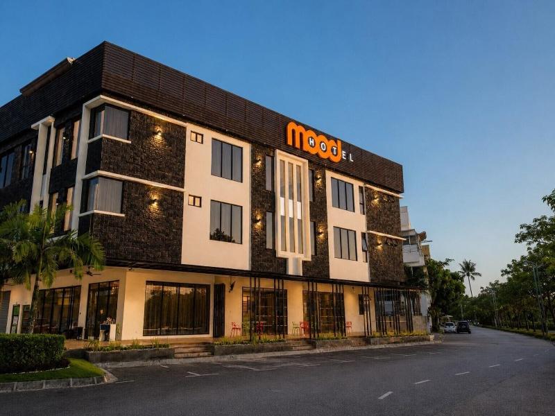 Mood Hotel image