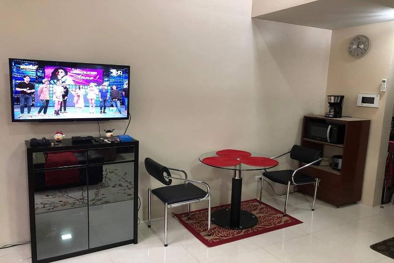 PRS @ One Palm Tree Villa near T3 Airport by ZUZU image