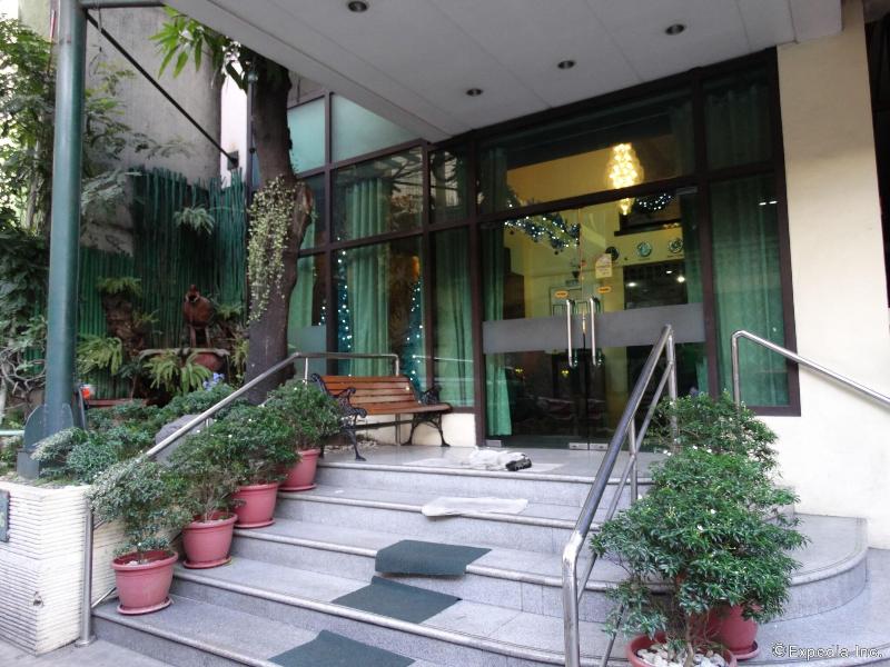 Urban Travellers Hotel image