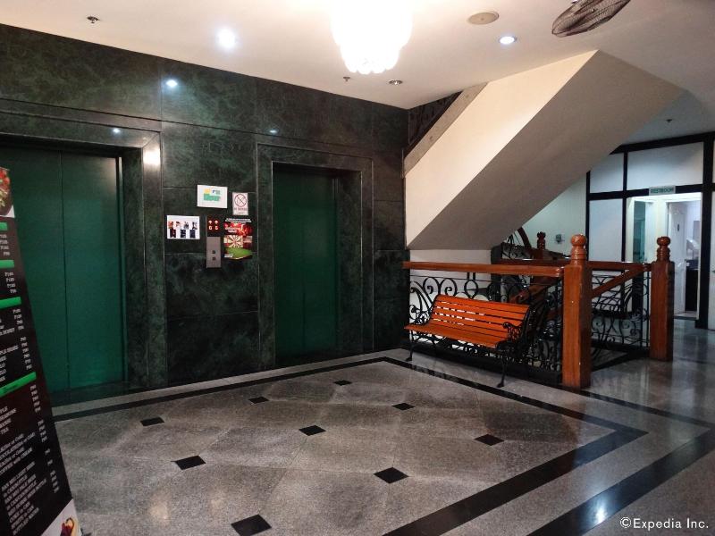 Urban Travellers Hotel image