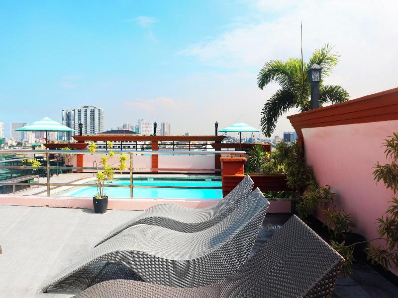 Urban Travellers Hotel image