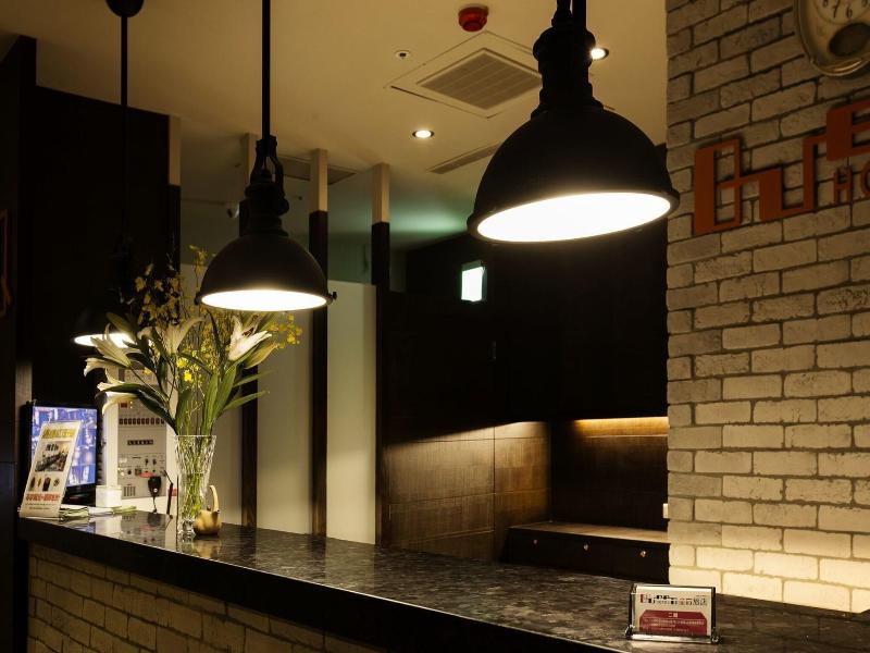 Queen Hotel II image