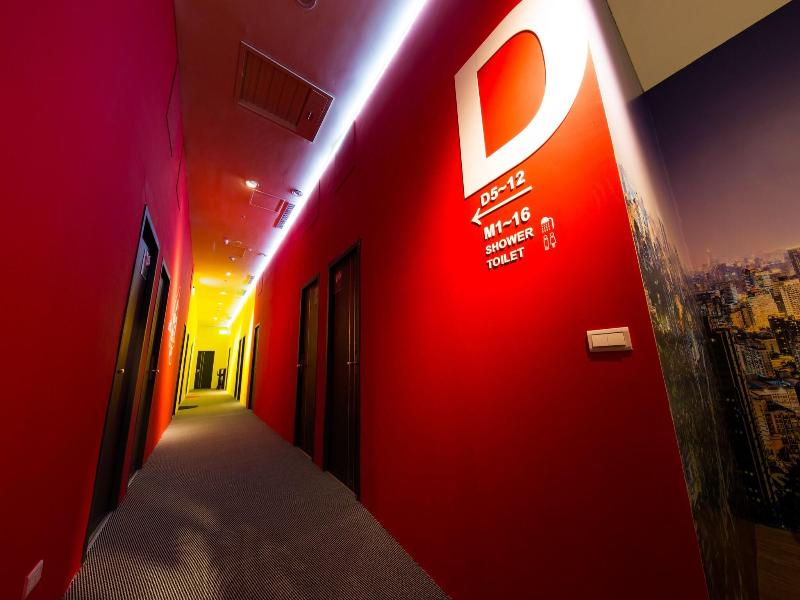SleepBox Hostel image