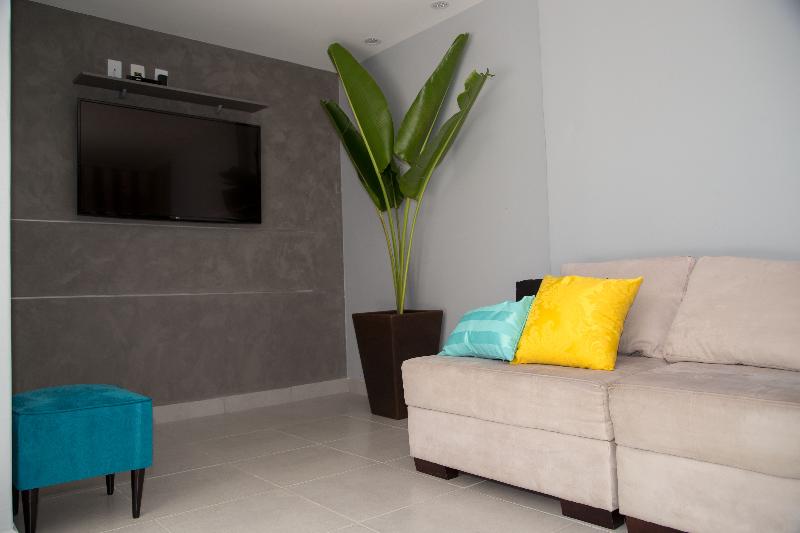 Pousada REF House image
