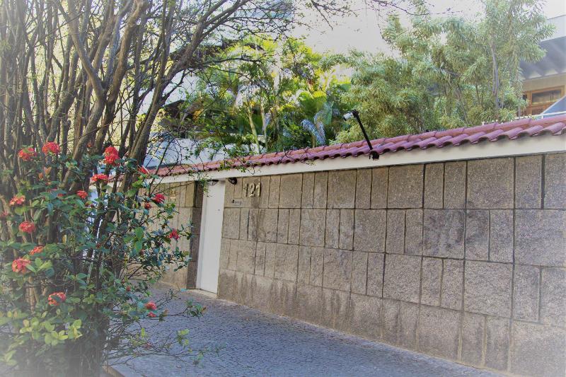 Pousada REF House image