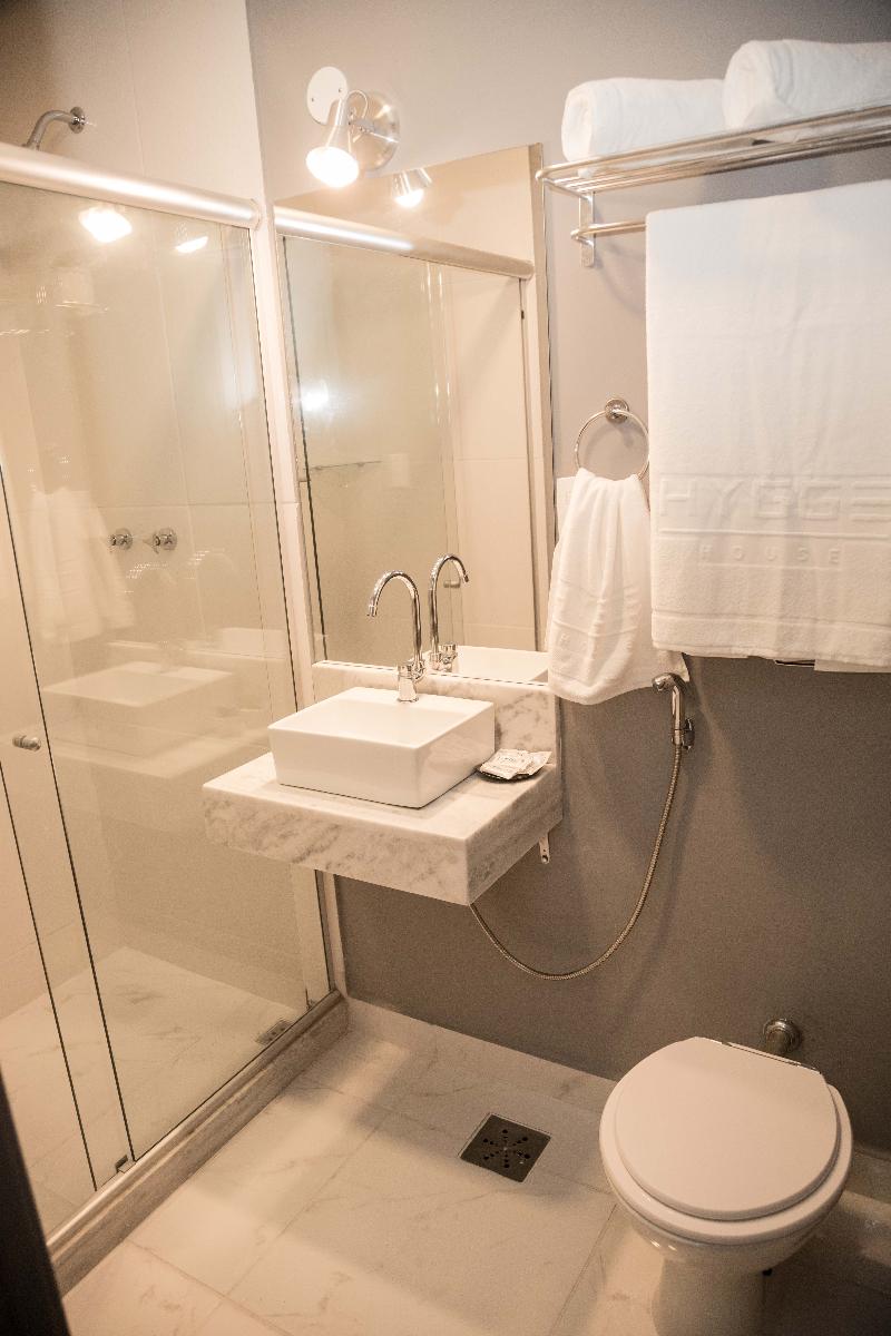 Pousada REF House image