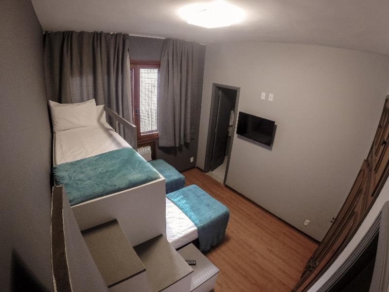 Pousada REF House image