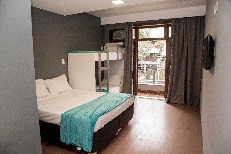 Pousada REF House image