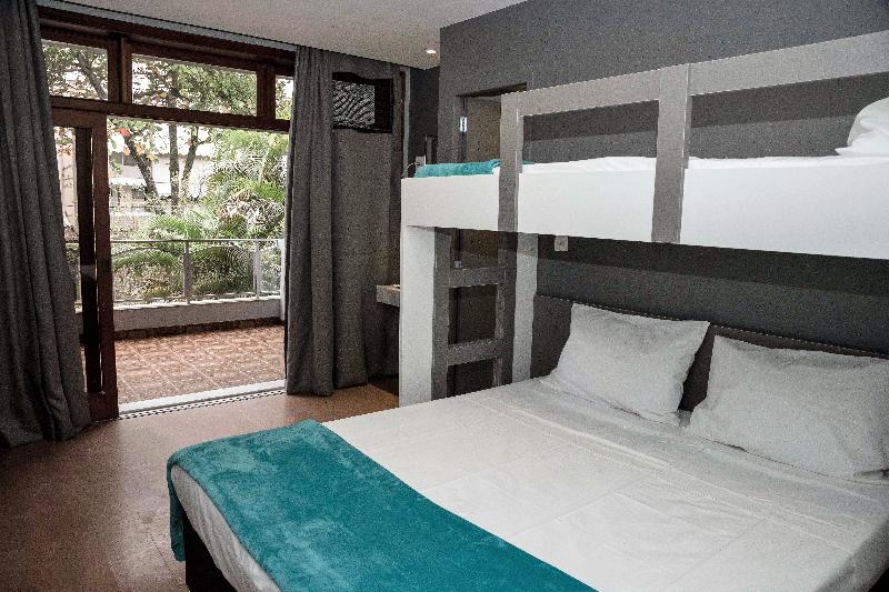 Pousada REF House image