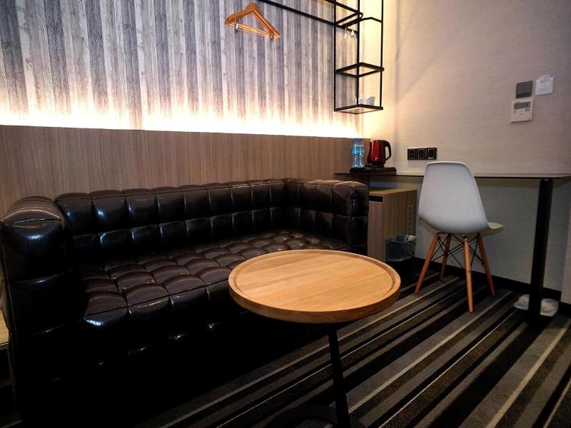 Via Hotel Zhongxiao image