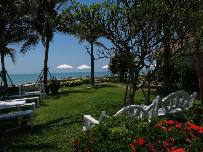 CHOMTALAY RESORT Hadchao samran image