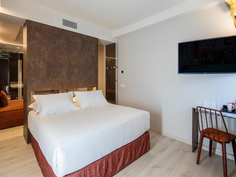Axel Hotel San Sebastián- Adults Only image