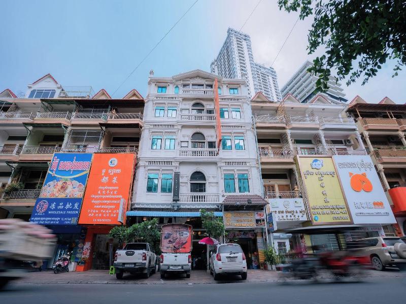 Grand Elevation Hotel image
