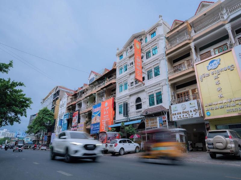 Grand Elevation Hotel image