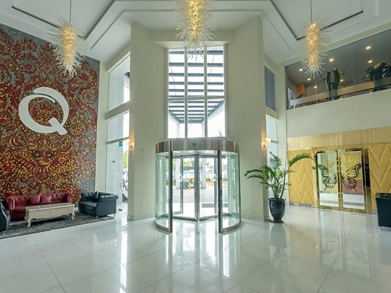 Queenco Hotel & Casino image