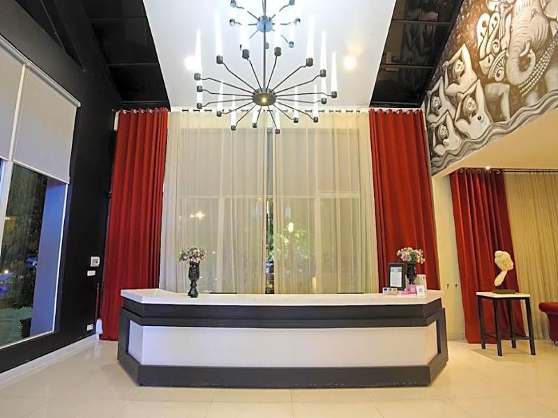 Queenco Hotel & Casino image