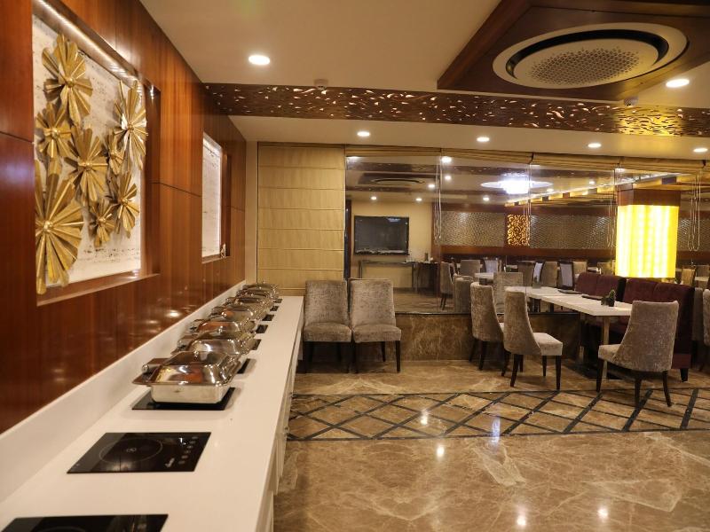 Hotel Tridev image
