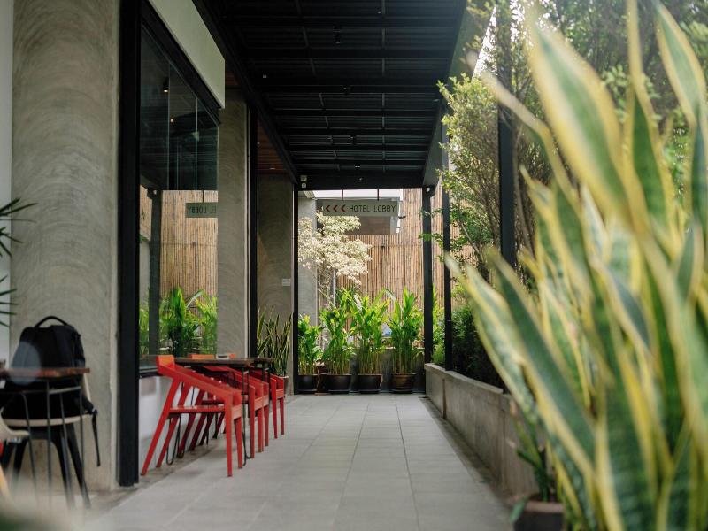 S 2 Modern Boutique Hotel  image