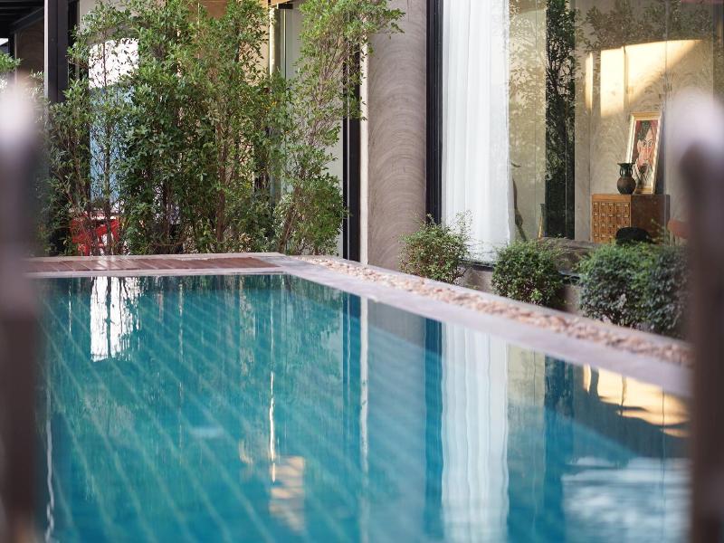 S 2 Modern Boutique Hotel  image