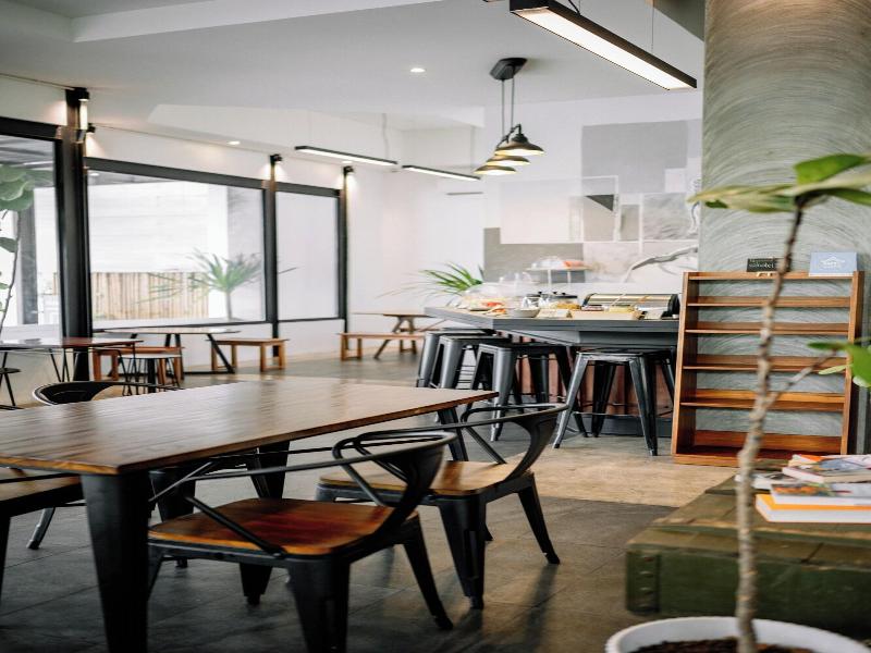 S 2 Modern Boutique Hotel  image