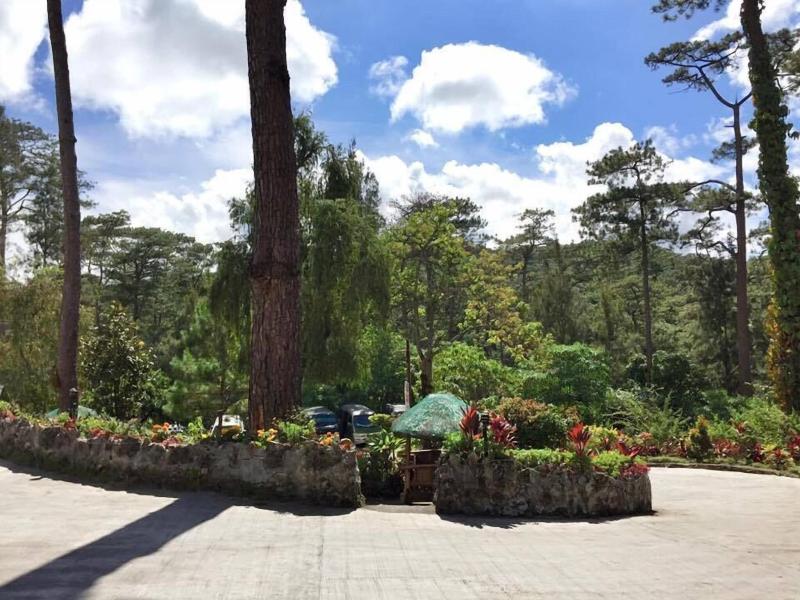 Safari Lodge Baguio by Log Cabin Hotel image