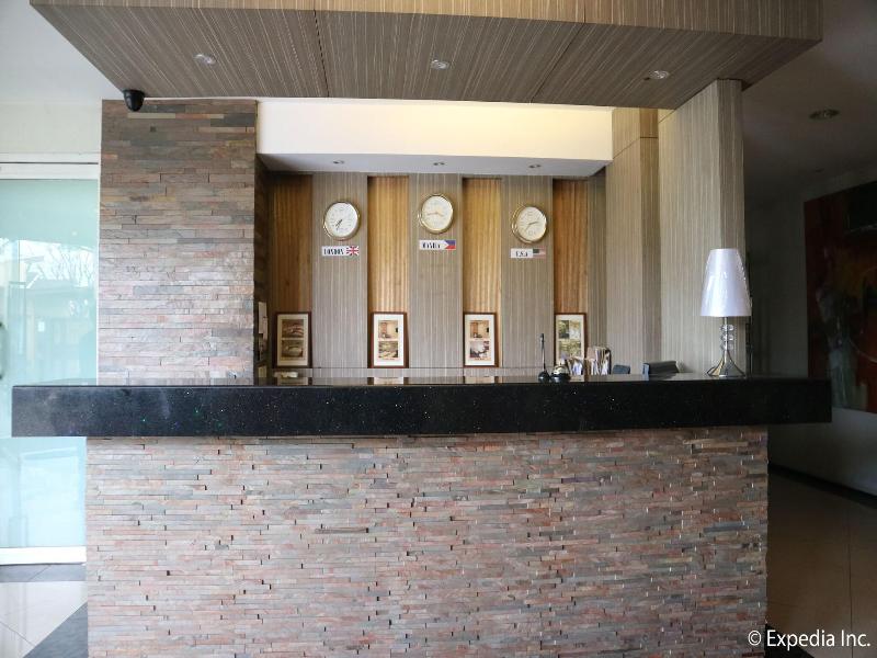 Magallanes Square Hotel image