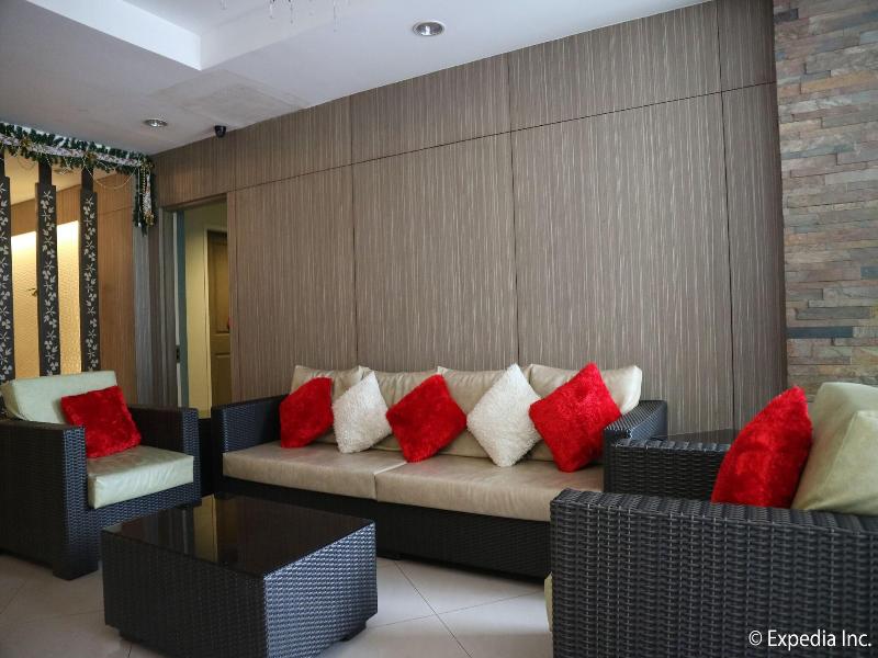 Magallanes Square Hotel image