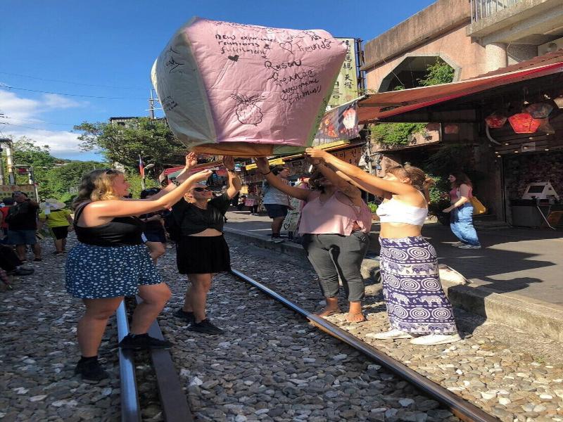 Meander Taipei Hostel - Ximending image