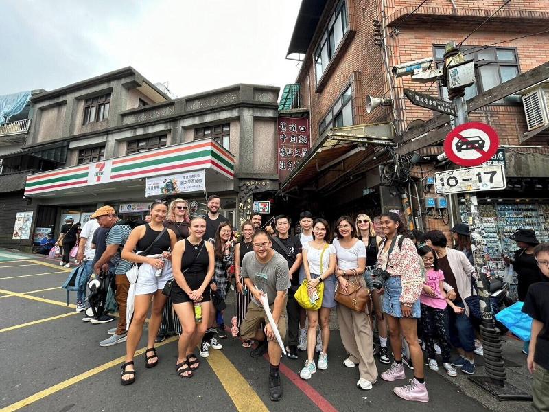 Meander Taipei Hostel - Ximending image