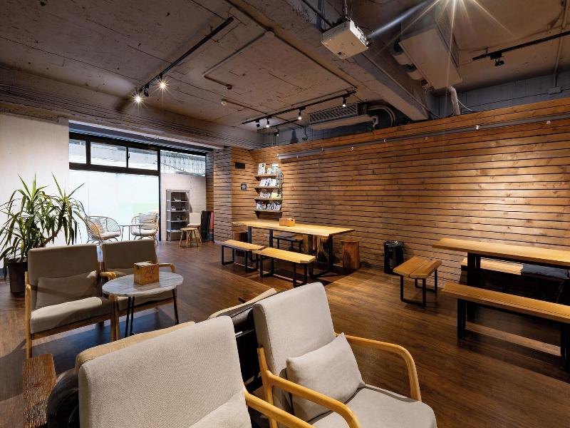 Meander Taipei Hostel - Ximending image