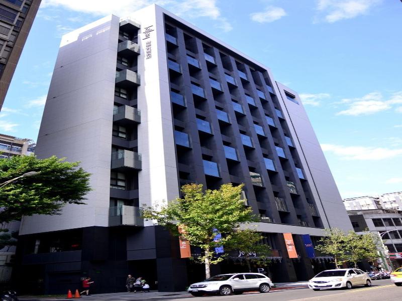 JOLLEY HOTEL image